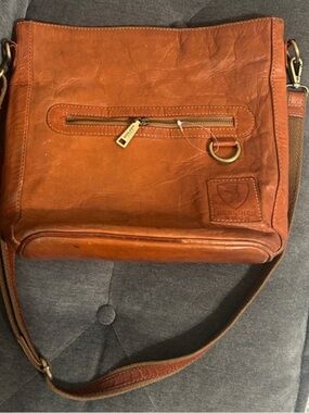 Berliner Bags Leather Crossbody Bag